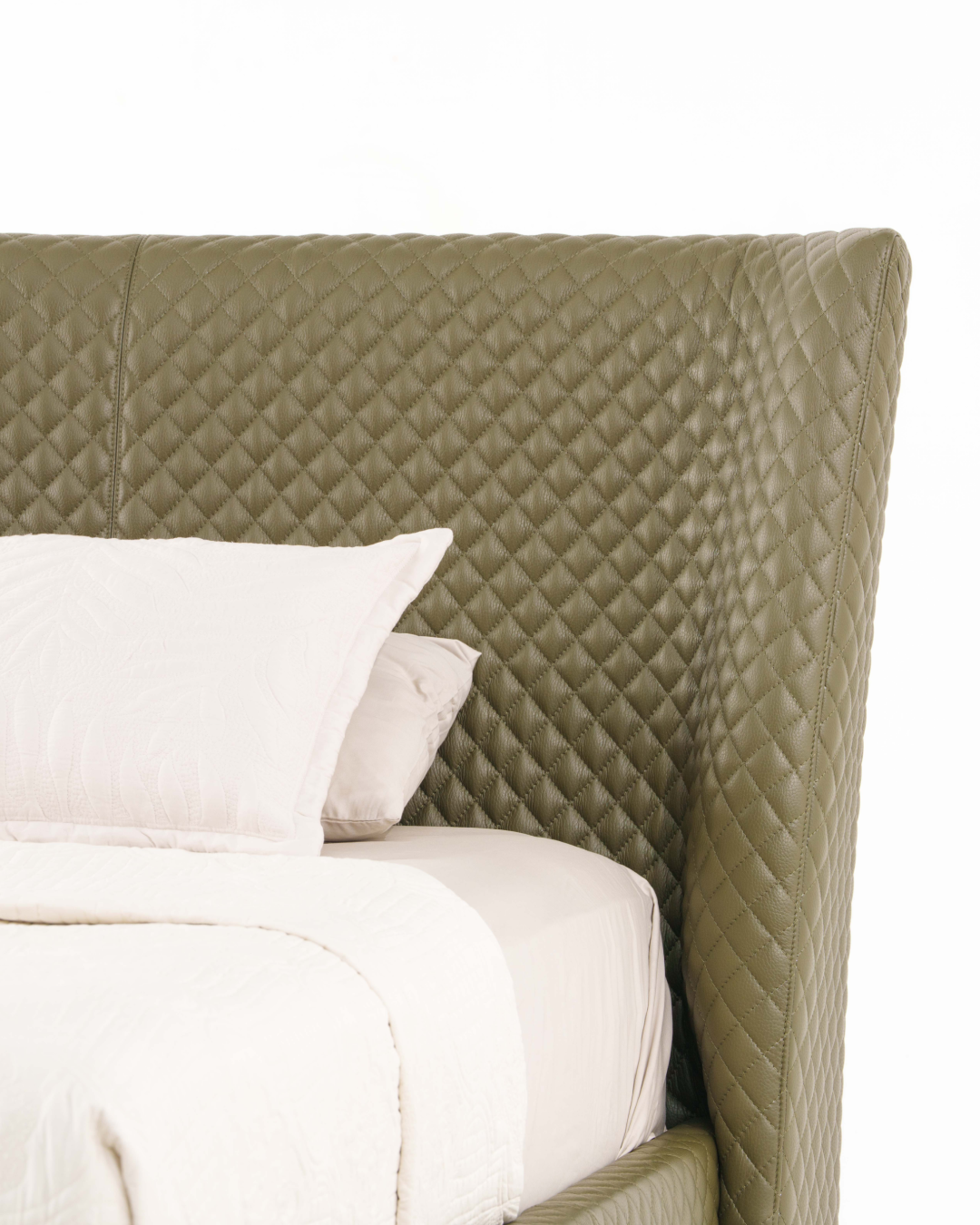 Vivian Bed