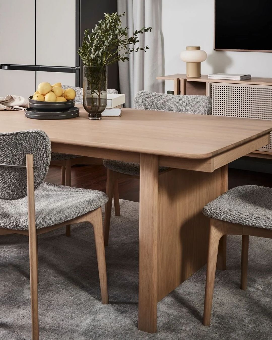 Copenhang Dining Table