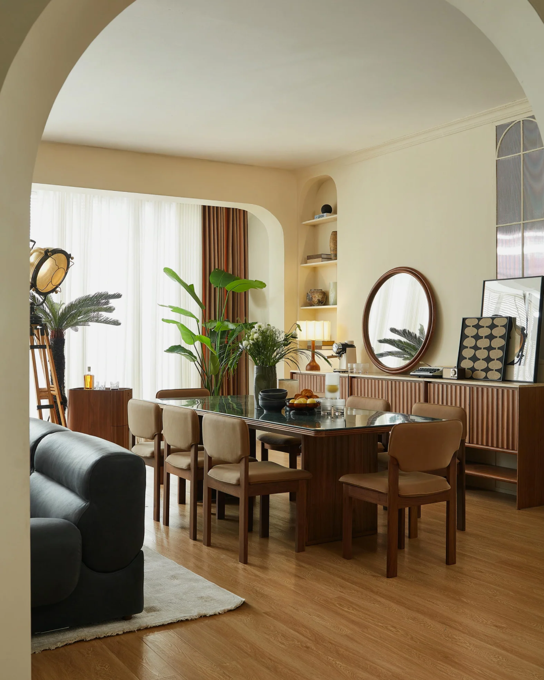 Paradiso Console Unit