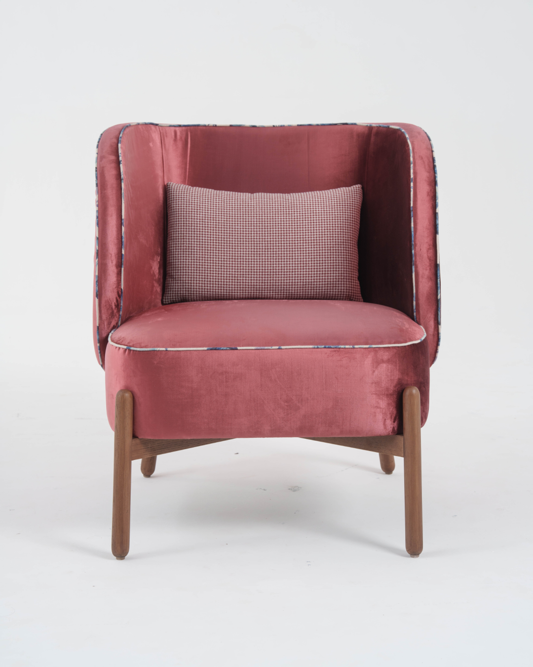 Missi Armchair