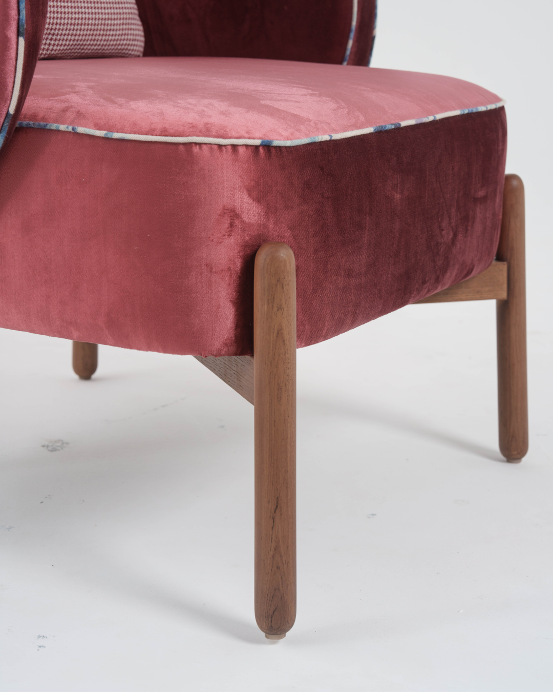 Missi Armchair