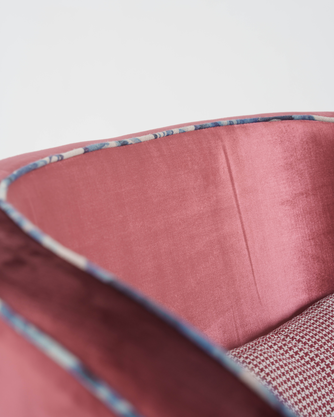 Missi Armchair